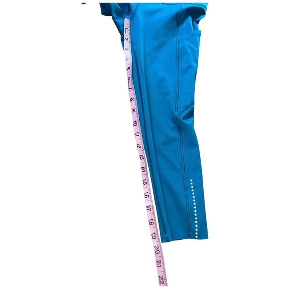 EUC Lululemon Fast Free Crop II Nulux 19" Capri Blue Size 6 - Picture 10 of 13
